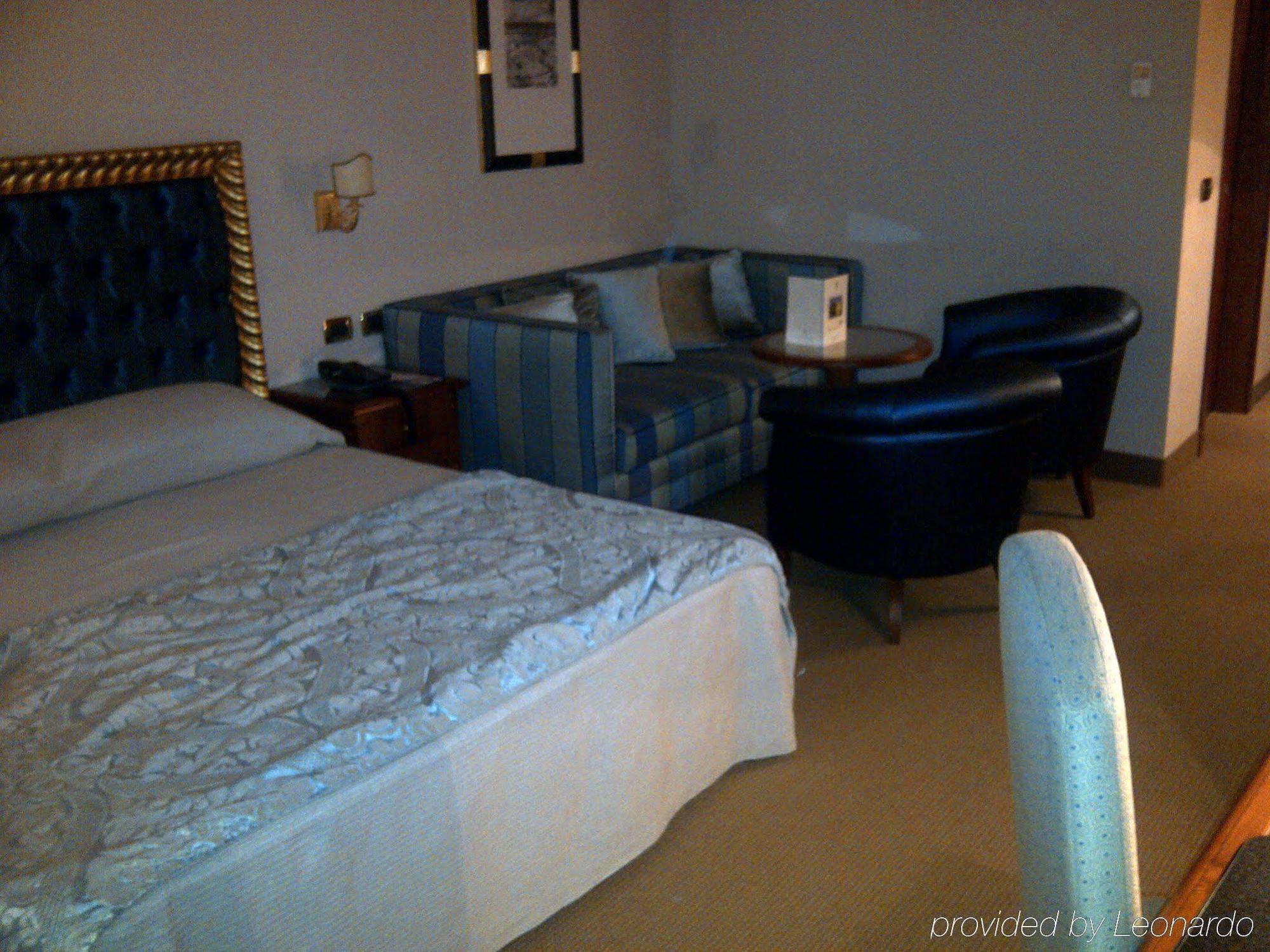 Santa Caterina Park Hotel Sarzana Pokoj fotografie